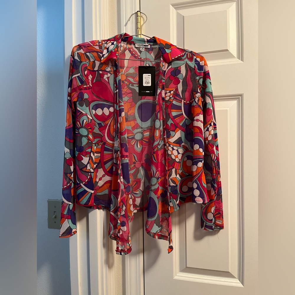 Fashion Nova - Retro Feeling Mesh Tie Top
